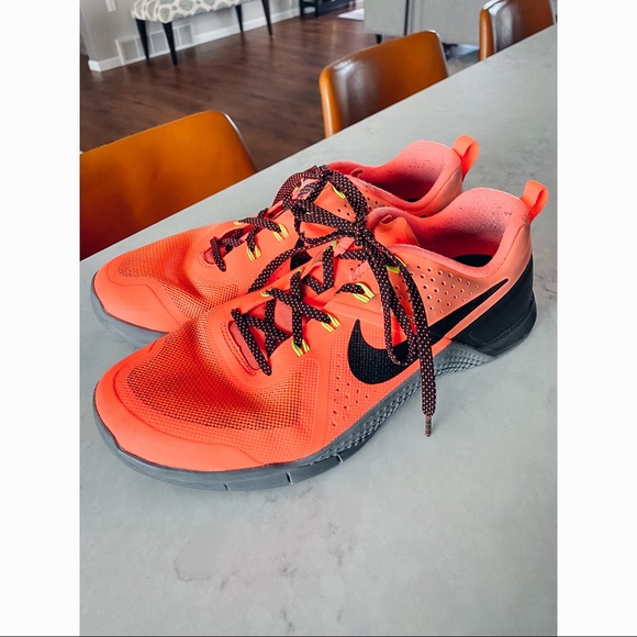 Nike original Metcon Flywire training shoes size 10 - Picture 3 of 4